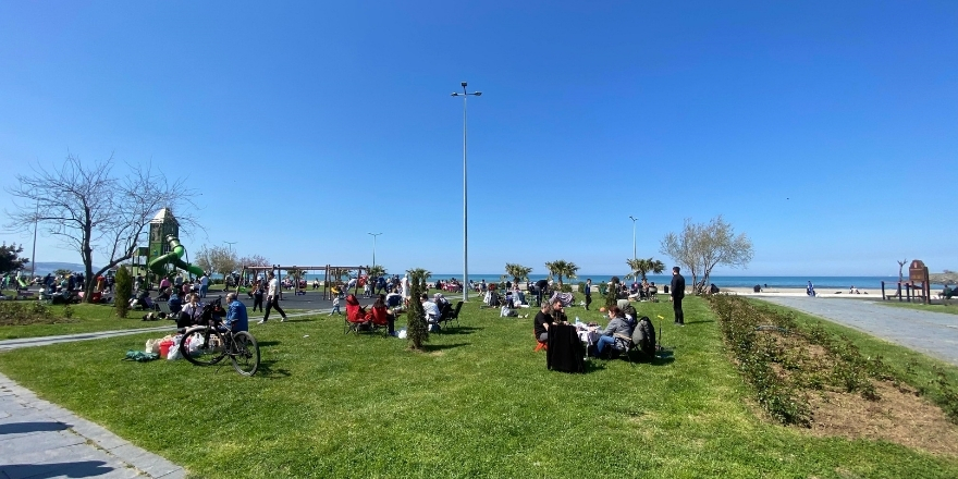 samsunda-vatandas-parklara-akin-etti-002.jpg