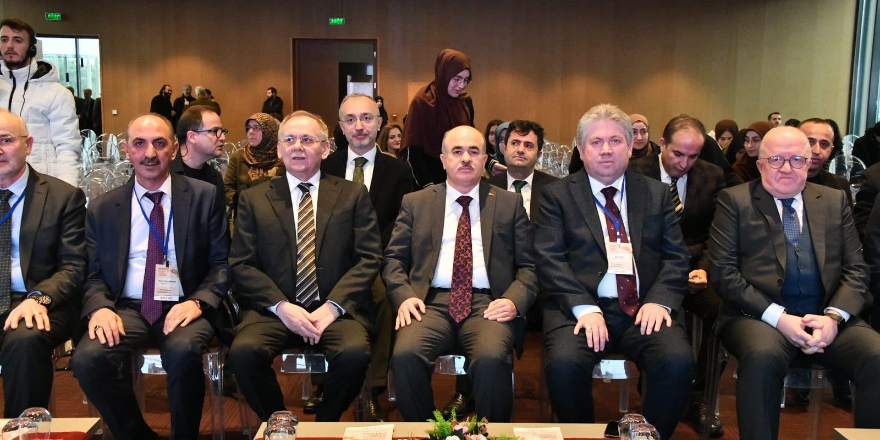 samsunda-yuksekogretimde-bilgi-sorunu-elestiri-ve-teklifler-calistayi-4.png
