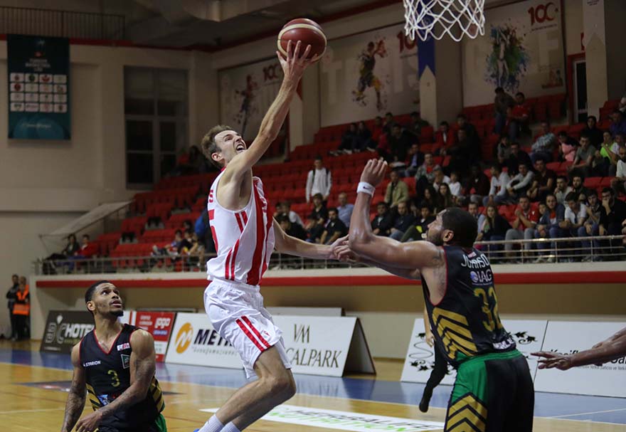 samsunspor-basket-takimi-fgemlik-basketi-yendi-003.jpg