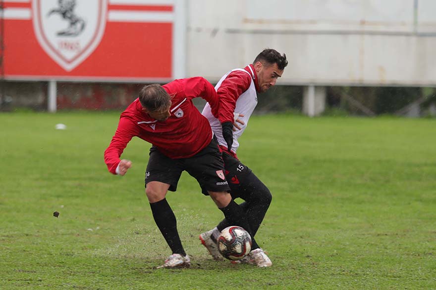 samsunspor-bu-sabah-yaptigi-idmanda-cift-kale-mac-yapti-3.jpg