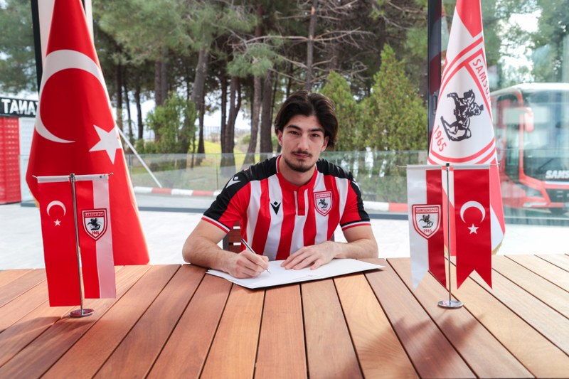 samsunspor-bu-sezon-29-oyuncu-transfer-etti-003.jpg