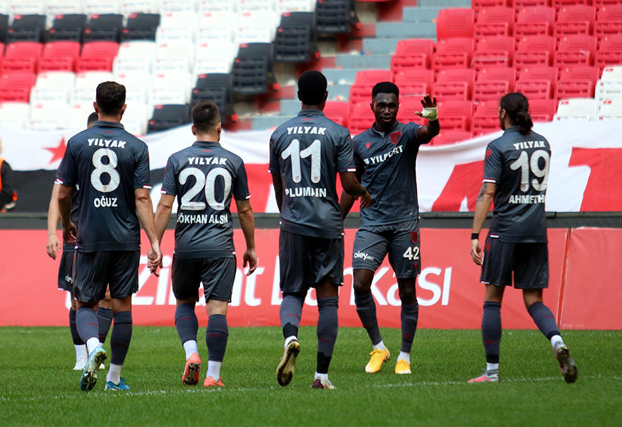 samsunspor-evinde-kupaya-veda-etti2.jpg