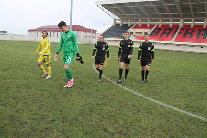 samsunspor-fatsaspor-maci-bafrada-oynandi-2.jpg