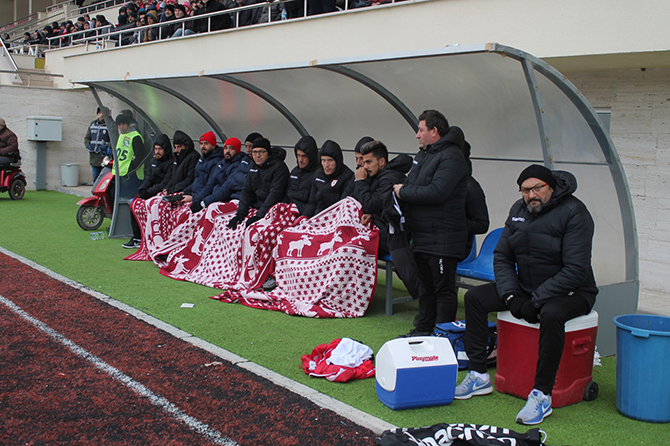 samsunspor-fatsaspor-maci-bafrada-oynandi-g-001.jpg