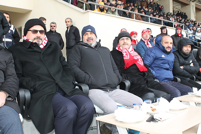 samsunspor-fatsaspor-maci-bafrada-oynandi-o-001.jpg