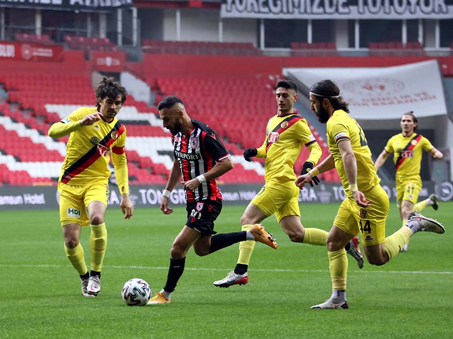 samsunspor-gol-oldu-yagdi-1.jpg