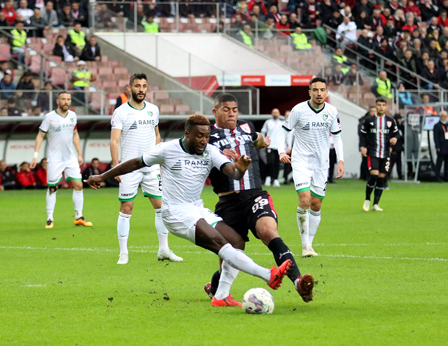 samsunspor-gol-oldu-yagdi.jpg