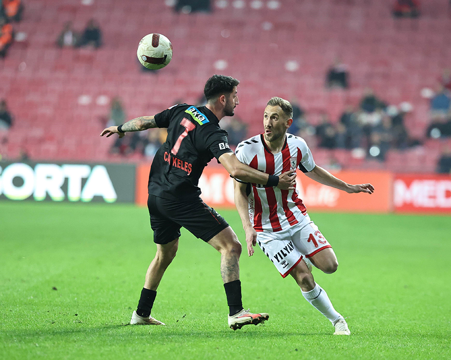 samsunspor-hanesine-3-puan-daha-yazdirdi-4.jpg