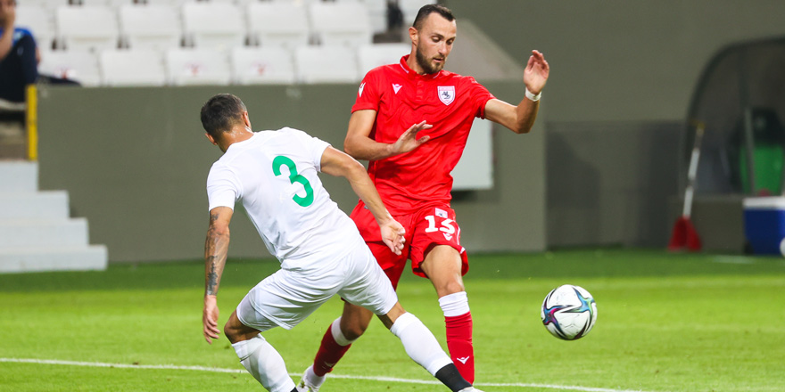 samsunspor-hazirlik-macinda-giresunspor-ile-berabere-kaldi.jpg