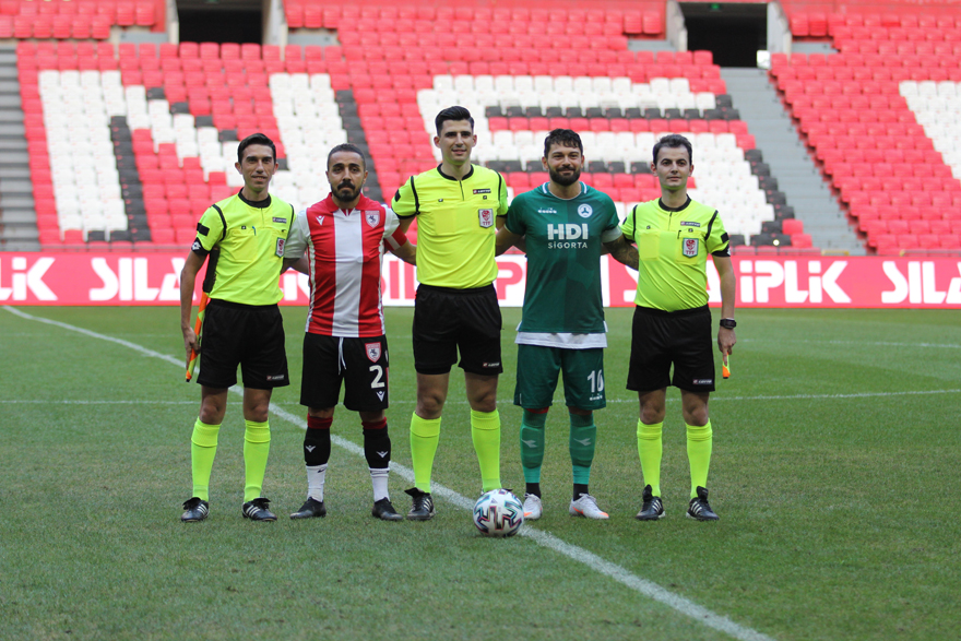 samsunspor-hazirlik-macinda-giresunsporu-yendi-6.jpg