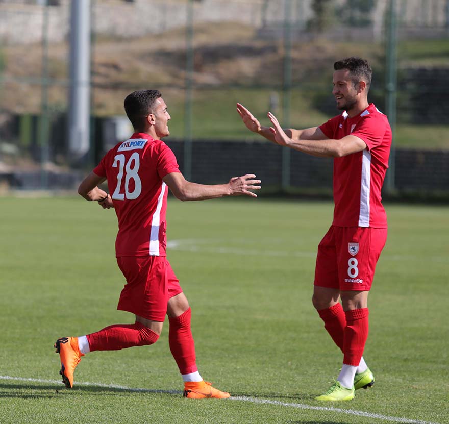 samsunspor-hazirlik-macinda-van-macindan-galibiyet-ile-ayrildi-7.jpg