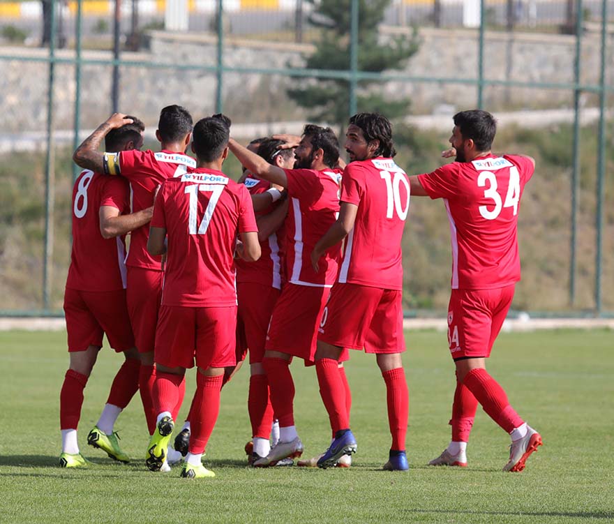 samsunspor-hazirlik-macinda-van-macindan-galibiyet-ile-ayrildi-9.jpg