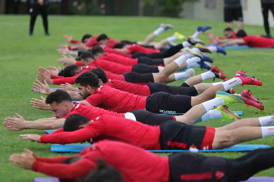 samsunspor-hazirliklarina-devam-ediyor-3.jpg