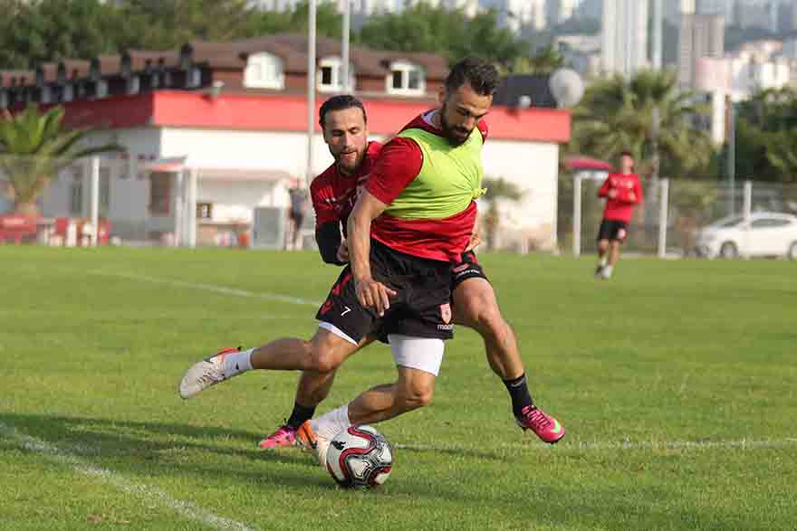 samsunspor-hazirliklarina-nuri-asan-tesirlerinde-devam-ediyor-2.jpg