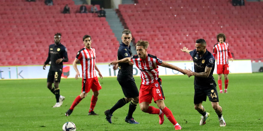 samsunspor-kendi-evinde-guldu-1.jpg