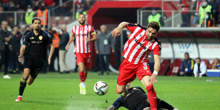 samsunspor-kendi-evinde-guldu.jpg