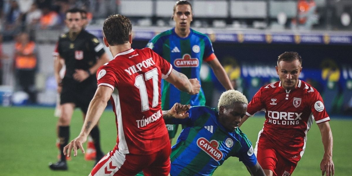 samsunspor-rizede-kazandi-caykur-rizesporu-2-0-maglup-etti-002.jpg