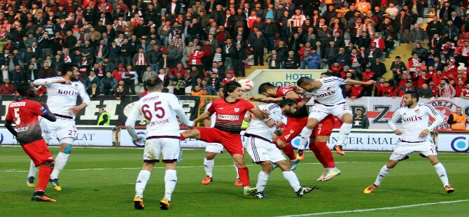 samsunspor-sahasinda-1-puana-razi-oldu-002.jpg