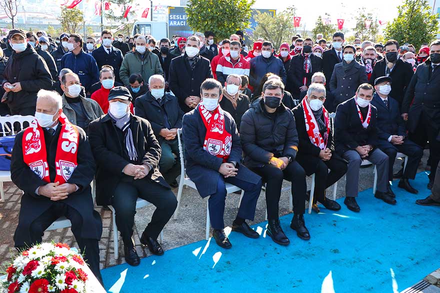 samsunspor-sehitleri-aniti-acildi-3.jpg