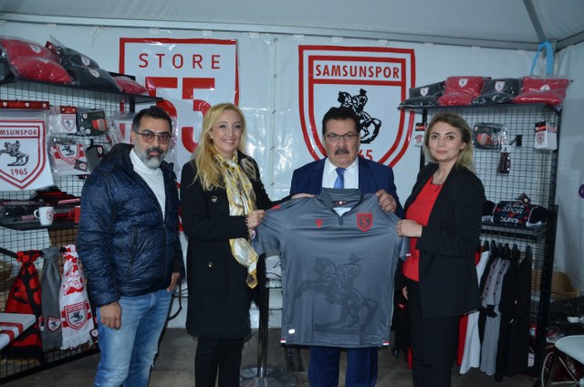 samsunspor-store55-standinda-cumhuriyet-bayramina-ozel-tanitim-003.JPG