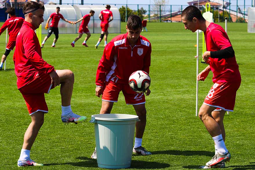 samsunspor-u19-beypilic-boluspor-u19-maci-hazirliklarina-devam-ediyor-2.jpg