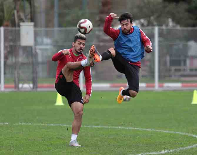 samsunspor-usak-macina-bileniyor-2.jpg