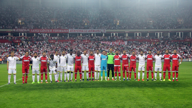 samsunspor-yeni-yuvasinda-001.jpg