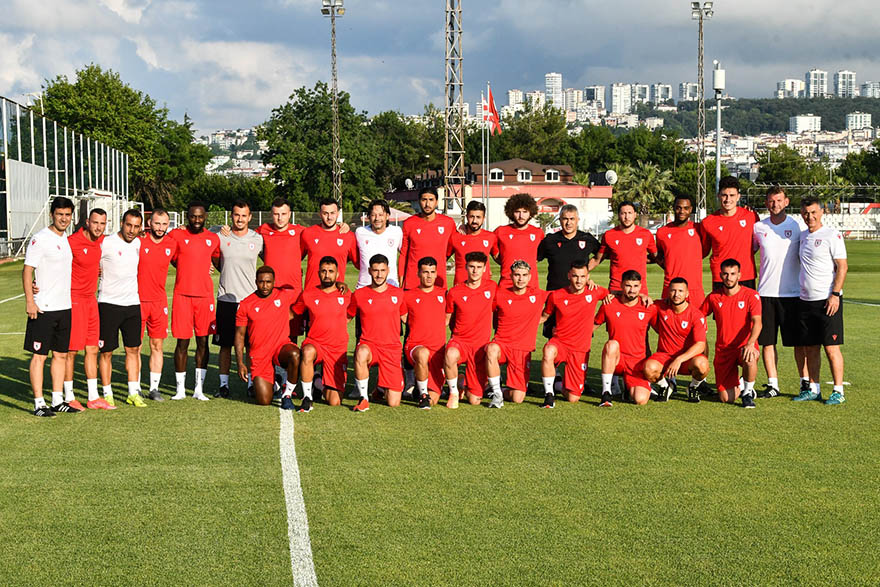 samsunsporda-16-futbolcu-ayrildi-12-futbolcu-transfer-edildi-2.jpg