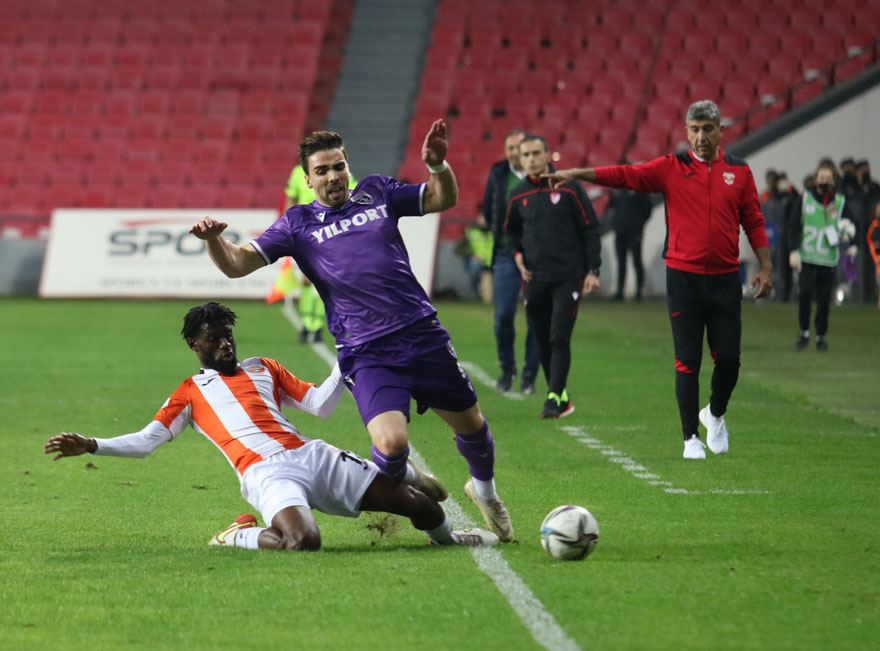 samsunsporspor-adanasporu-tek-golle-gecti-2.jpg