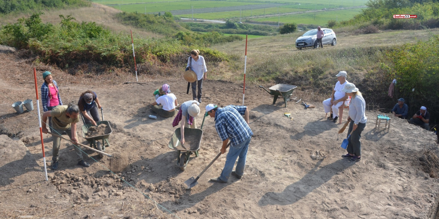 samsunun-bafra-ilcesinde-2012-yilinda-durdurulan-ikiztepe-hoyuk-kazi-calismalari-9-yil-aradan-sonra-yeniden-basladi-4.png