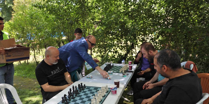satranc-turnuvasi-uluslararasi-boyuta-ilerliyor-17-001.jpg