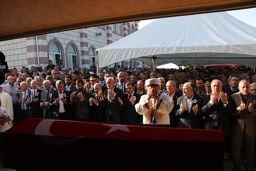 sehit-islam-sancak-son-yolculuguna-ugurlandi-2.jpg