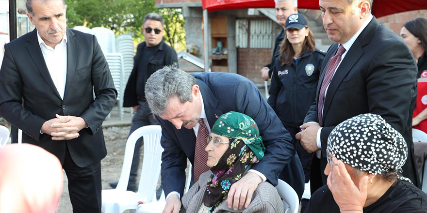 sehit-polis-erkan-tutunculer-icin-bafrada-mevlid-i-serif-okutuldu-4.jpg