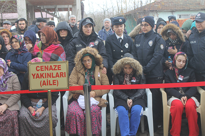 sehit-polis-servet-aslan-ebediyete-ugurlandi-9.jpg