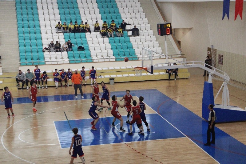 sinopta-u-18-erkekler-basketbol-grup-musabakalari-sona-erdi-001.jpg