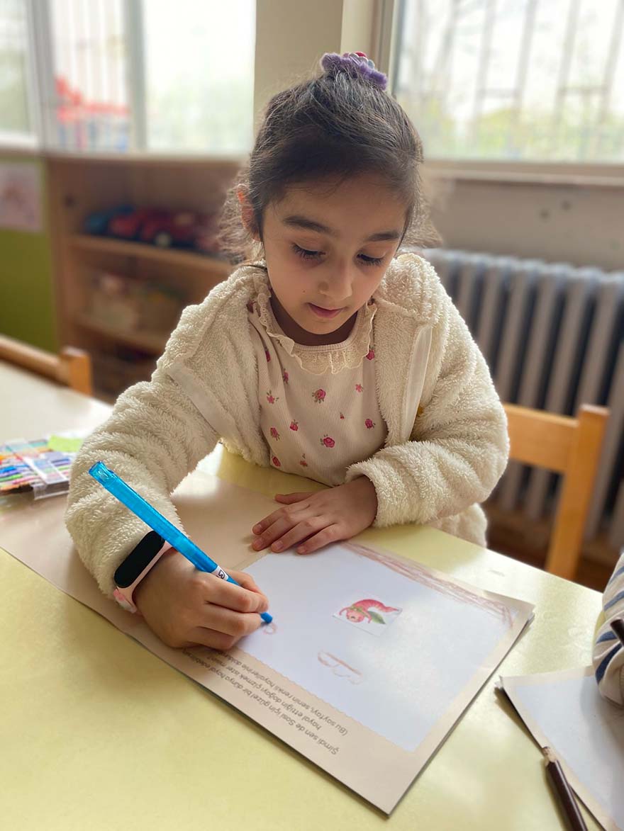 sosi-ile-toprakla-tanis-dogayla-baris-bafrali-egitimciden-anlamli-kitap-001.jpeg