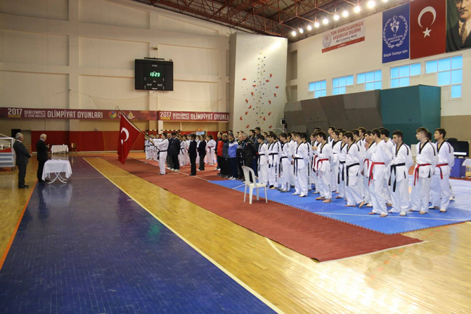 taekwondo-il-birinciligi-musabakalari-3.jpg