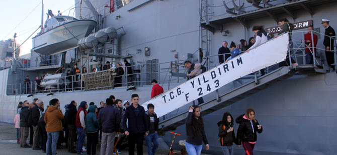 tcg-yildirim-f-243-savas-gemisi-ziyaretcilere-acildi-2.jpg