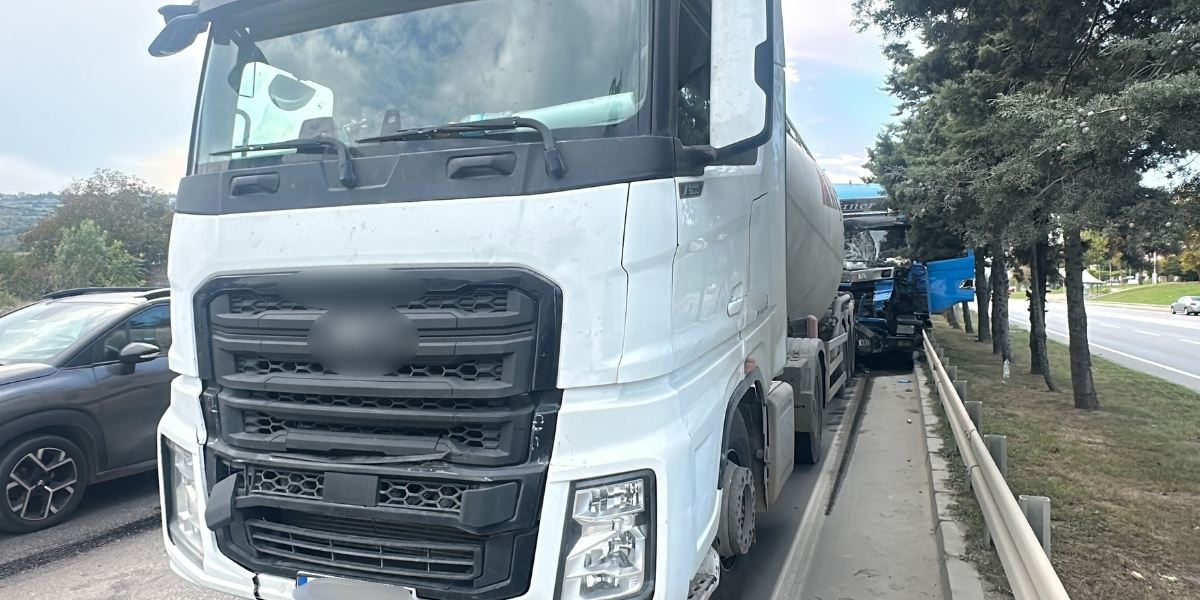 tir-beton-mikseri-kazasi.jpg
