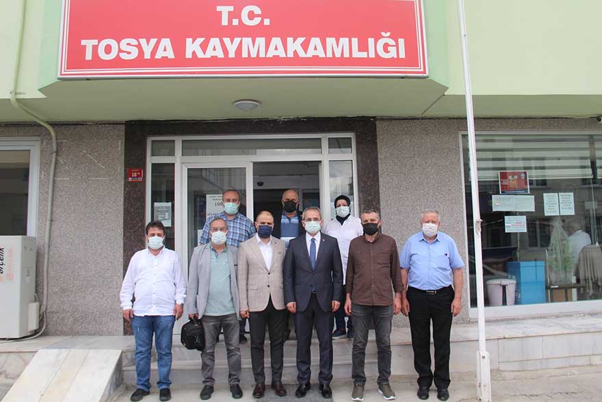 tosyali-gazeteciler-ilceyi-tanitmak-icin-gonullu-oldu-3.jpg