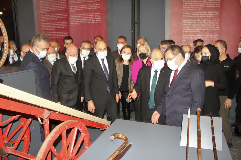 turkiyenin-ilk-cerrahi-aletler-ve-saglik-muzesi-acildi-005.jpg
