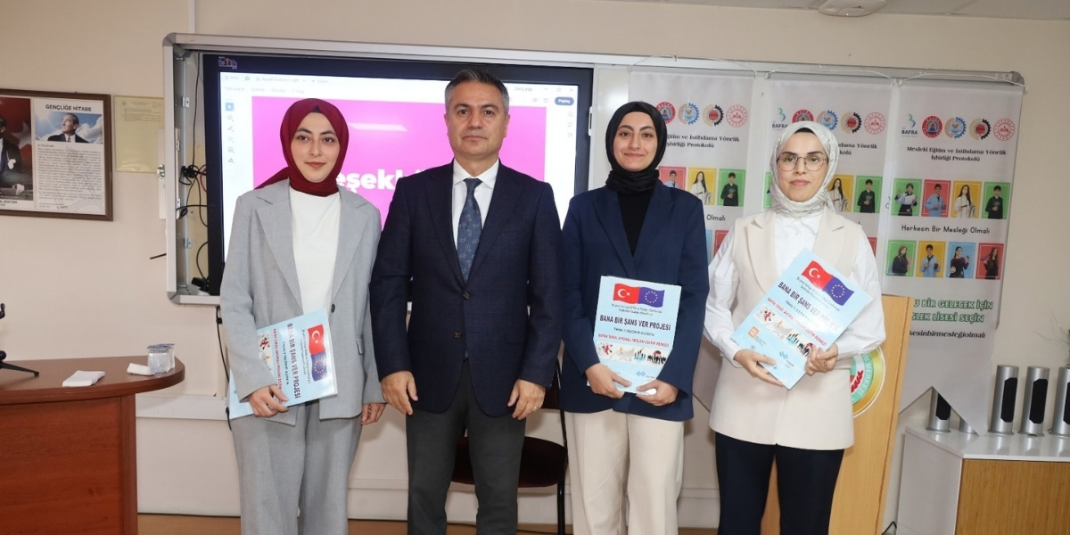uretimden-gelecege-meslek-gelisim-ve-kariyer-toplantisi-005.jpg