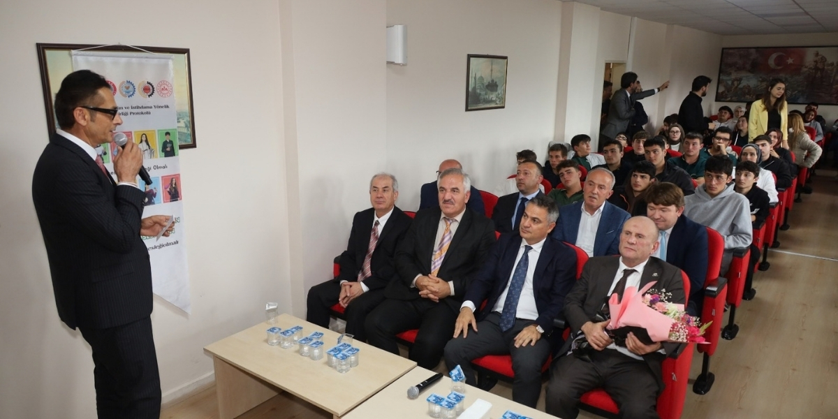 uretimden-gelecege-meslek-gelisim-ve-kariyer-toplantisi-008.jpg