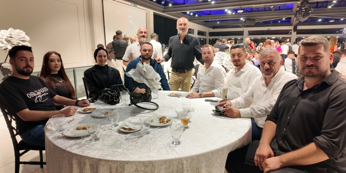 vip-gayrimenkul-ailesinin-mutlu-gunu-002.jpg