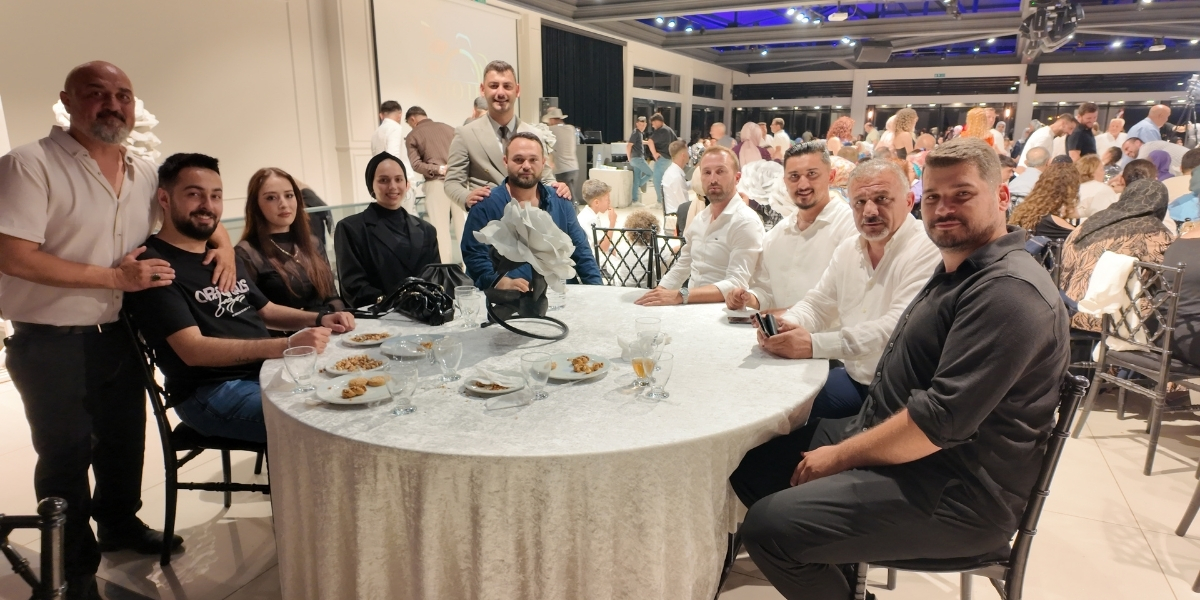 vip-gayrimenkul-ailesinin-mutlu-gunu-003.jpg