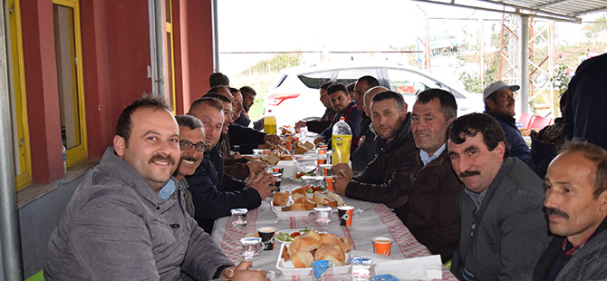 yakakent-belediyesi-yemek1.jpg