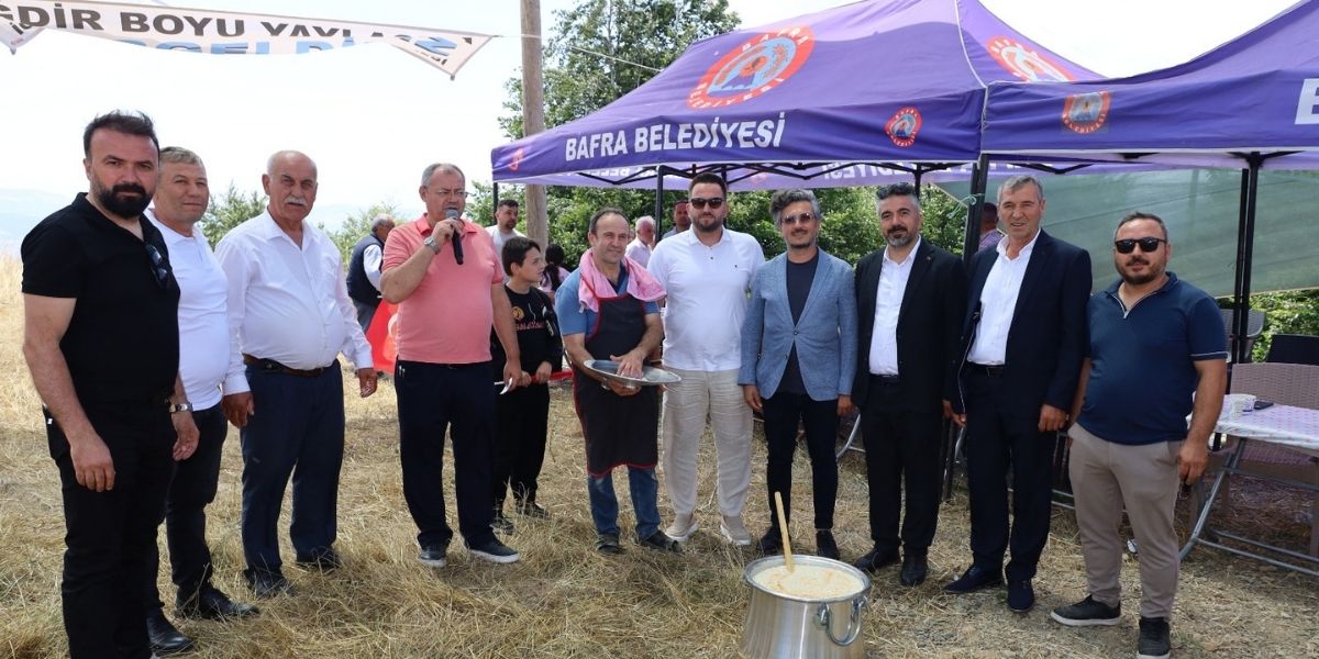 yuzlerce-kisi-kelikbalanda-bulustu-igdir-boyu-tek-yurek-oldu-006.jpg
