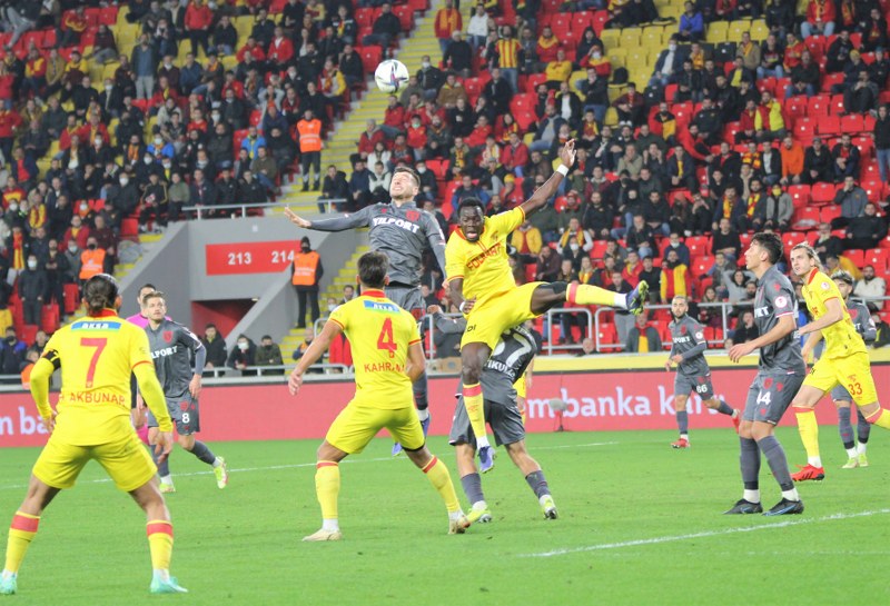 ziraat-turkiye-kupasi-goztepe-1-samsunspor-0-002.jpg