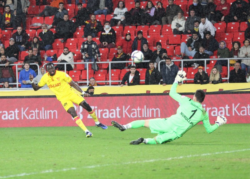 ziraat-turkiye-kupasi-goztepe-1-samsunspor-0-006.jpg