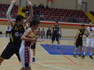 Bafra Belediye GSK kazanmayı bildi